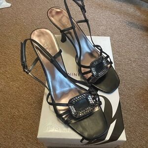 Nine West Women shoes size 8.5
